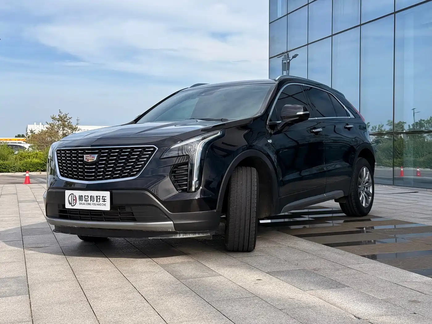 Cadillac XT4 2022 28T FWD Luxury