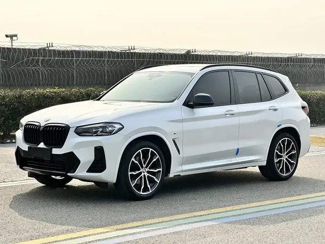 BMW X3 2022 xDrive30i Leading M Night Package