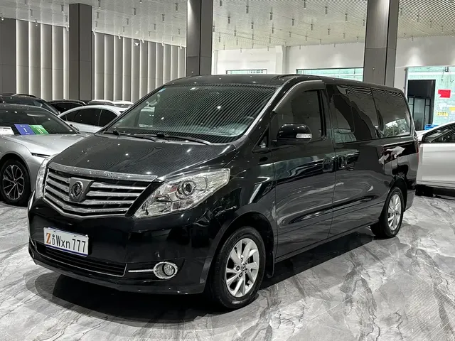 Dongfeng Fengxing Lingzhi PLUS 2021 2.0L Manual Luxury 7-Seater