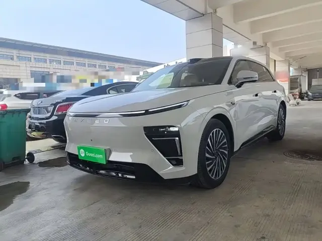 Exeed Exlantix ET 2024 Extended Range 240 Ultra AWD