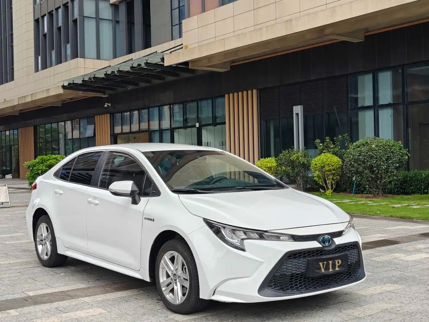 Toyota Levin 2022 Dual Engine 1.8H E-CVT Leading Edition