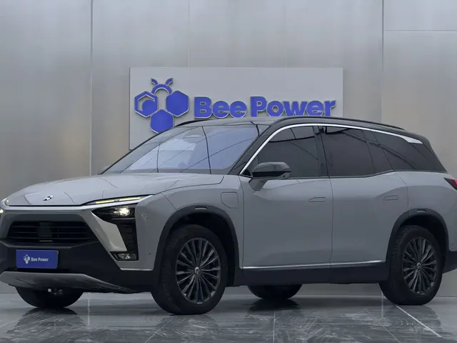 NIO ES8 2022 Model 75kWh 6-Seater