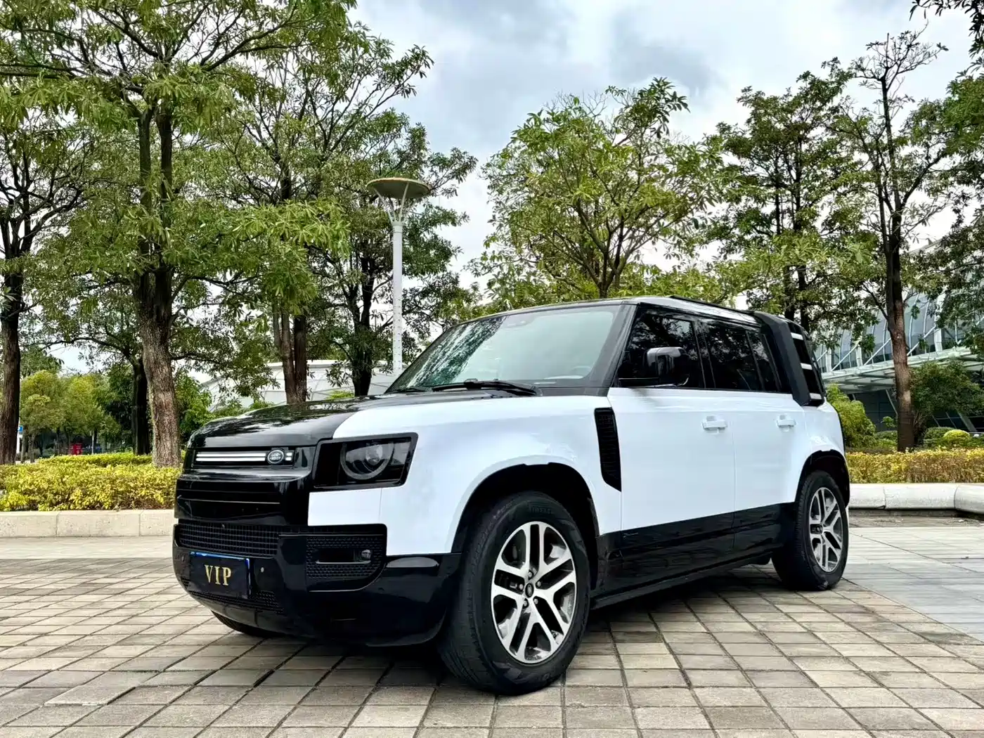 Land Rover Defender 2020 Model 110 P400 HSE