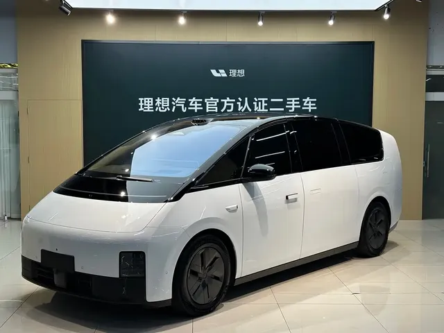 Li Auto MEGA 2025 Model Home Family Special Edition