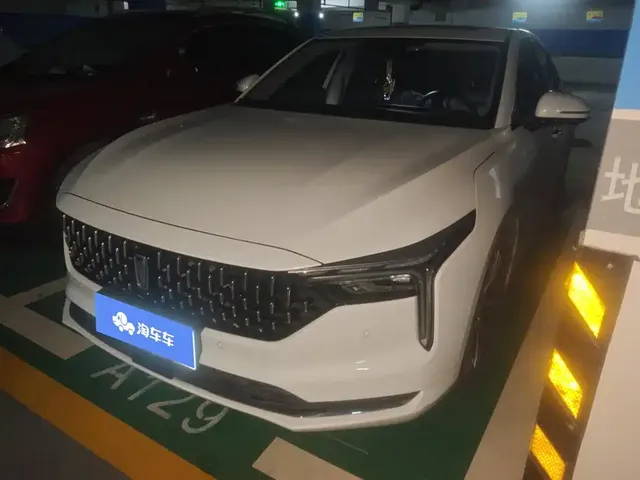 Besturn B70 2022 3rd Gen 1.5T Auto Premium Edition