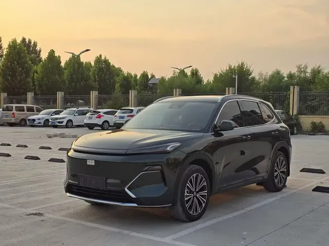 Geely Galaxy Starship 7 EM-i 2025 120km Navigation Edition