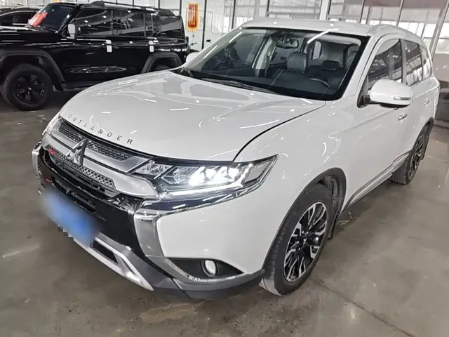 Mitsubishi Outlander 2020 2.4L 4WD Luxury 5-seater