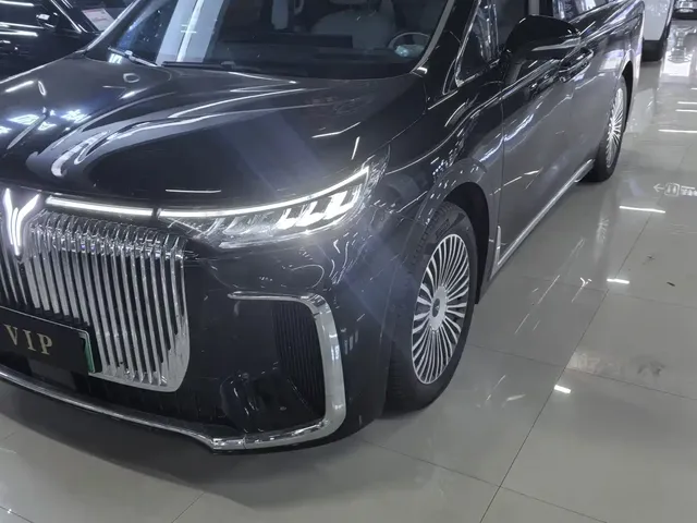 Voyah Auto Voyah Dreamer 2025 PHEV 4WD Kunpeng Premium Edition