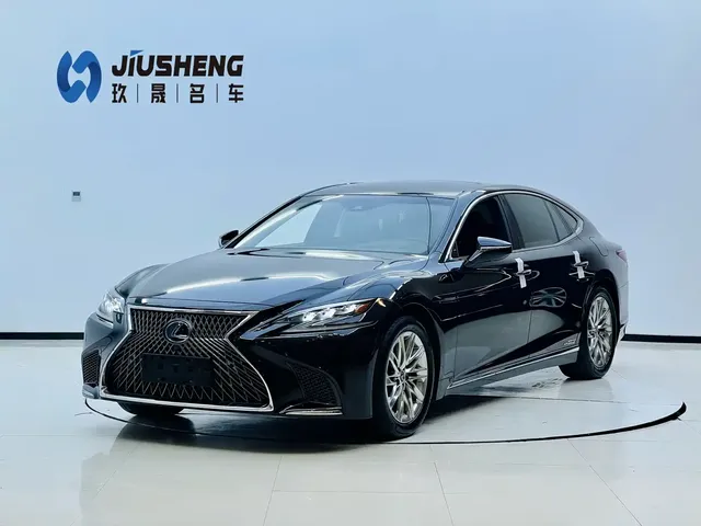 Lexus LS 2020 500h Luxury (China V)