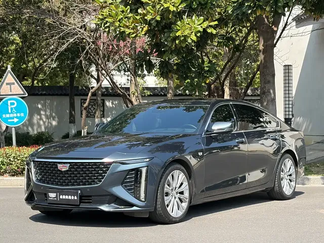 Cadillac CT6 2023 28T Premium Model
