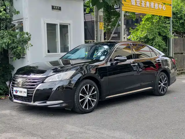 Toyota Crown 2018 2.0T Fashion Edition