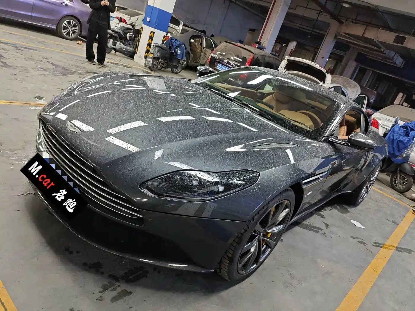 Aston Martin DB11 2020 4.0T V8 Coupe