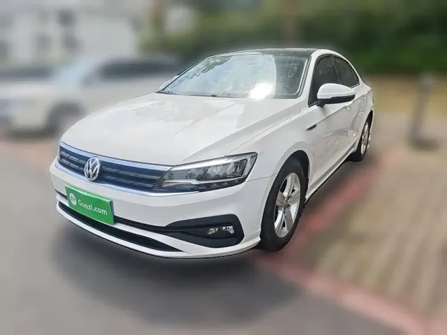 Volkswagen Lamando 2021 230TSI DSG Fashion Edition