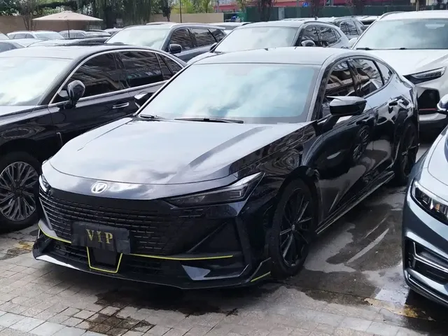 Changan UNI-V 2022 1.5T Sport Edition