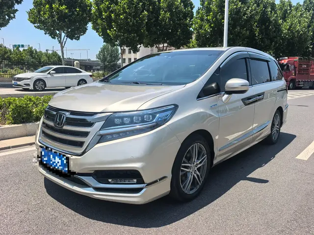 Honda Elysion 2019 2.0L Hybrid Luxury Edition