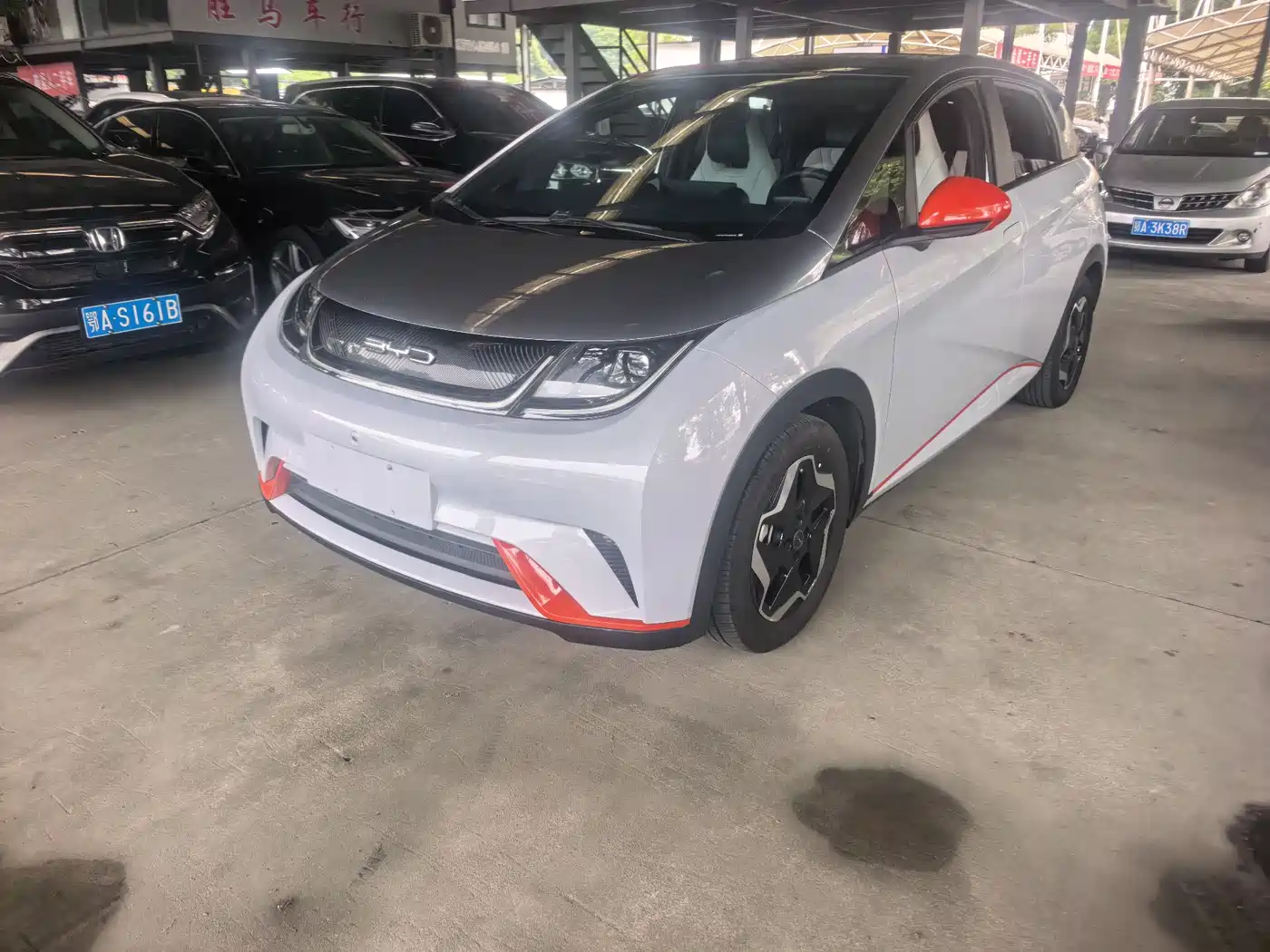 BYD Dolphin 2021 Model 405km Fashion Edition