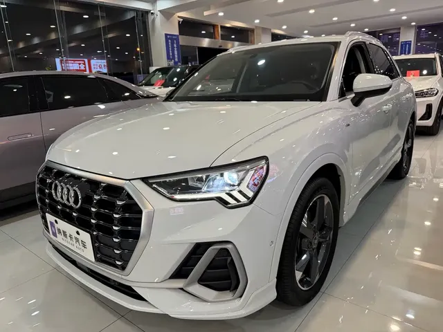 Audi Q3 2021 35 TFSI Fashion Sport