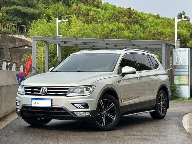 Volkswagen Tiguan L 2019 330TSI Automatic 2WD Panorama Comfort Edition China VI