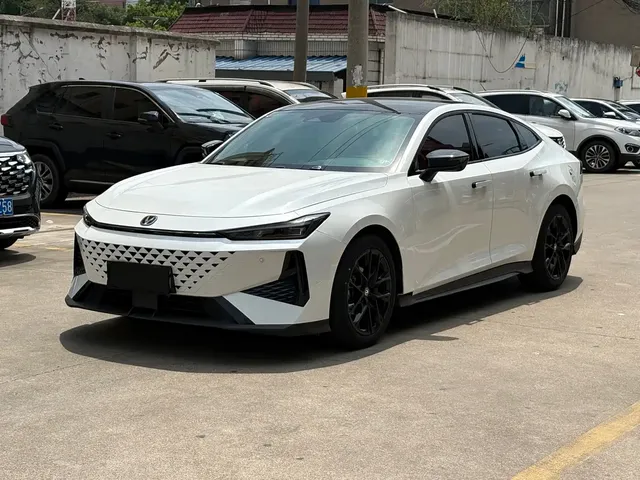 Changan UNI-V 2024 1.5T Premium