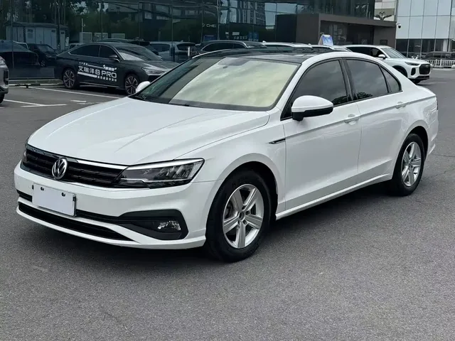 Volkswagen Lamando 2021 230TSI DSG Fashion Edition