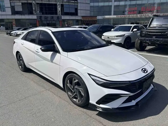 Hyundai Elantra 2023 Model 1.5L CVT LUX Premium Edition