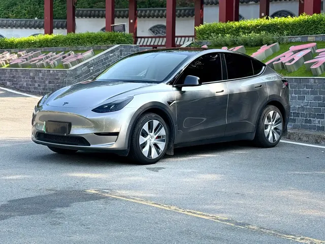 Tesla Model Y 2022 Facelift Rear-Wheel Drive Version