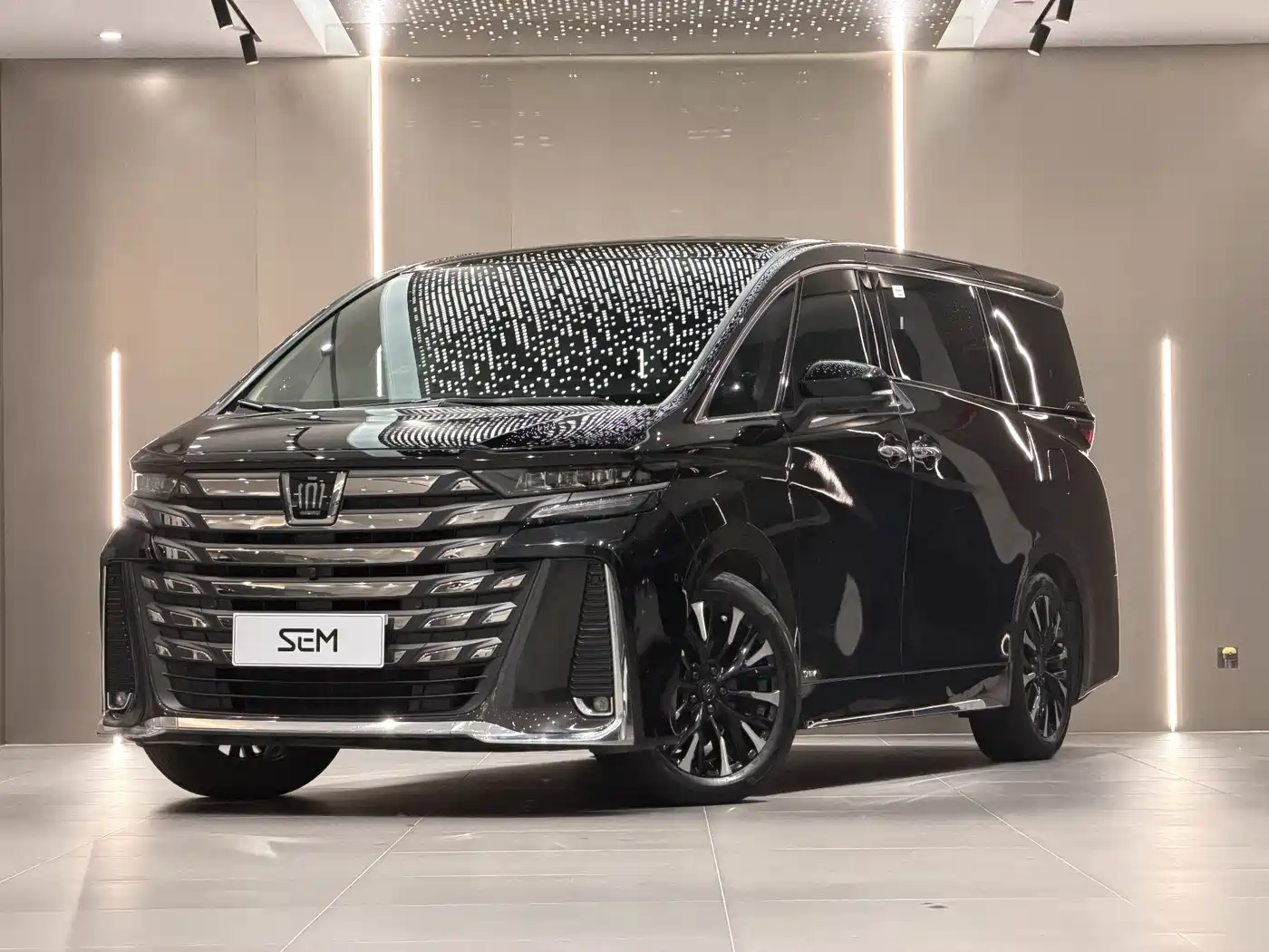 Toyota Vellfire 2024 Crown Hybrid 2.5L Executive Premium Edition