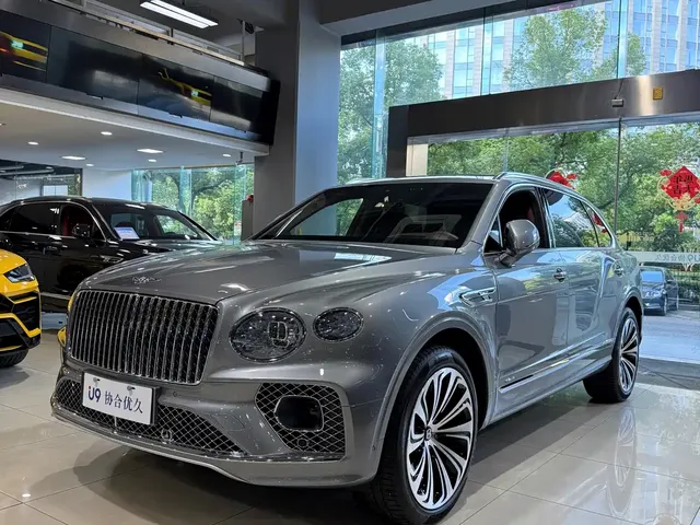 Bentley Bentayga 2023 4.0T V8 Long Wheelbase Elegance Edition