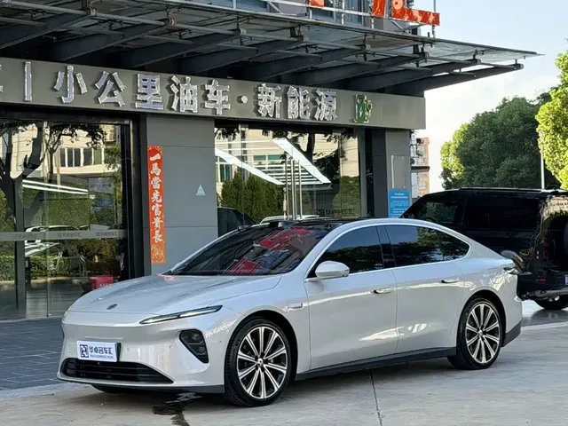 NIO ET7 2024 75kWh Executive Signature Edition