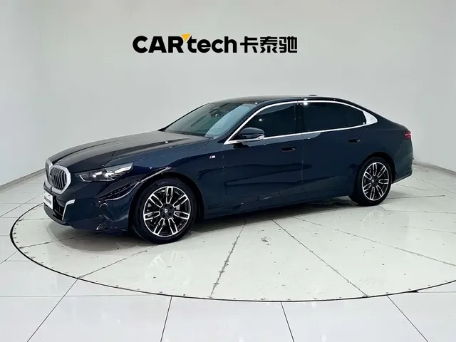 BMW 5 Series 2025 530Li Leading M Sport Package