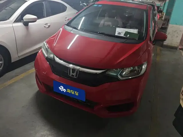 Honda Fit 2018 1.5L CVT Comfort Sunroof Edition
