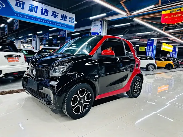 smart fortwo 2019 0.9T 66kW Hardtop Wind Edition China VI