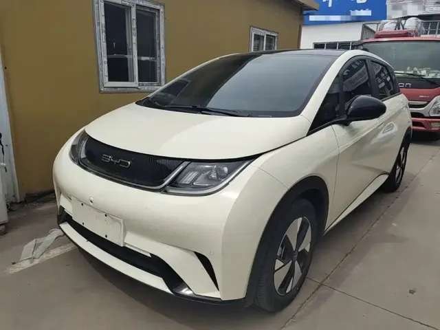 BYD Dolphin 2023 420km Fashion Edition
