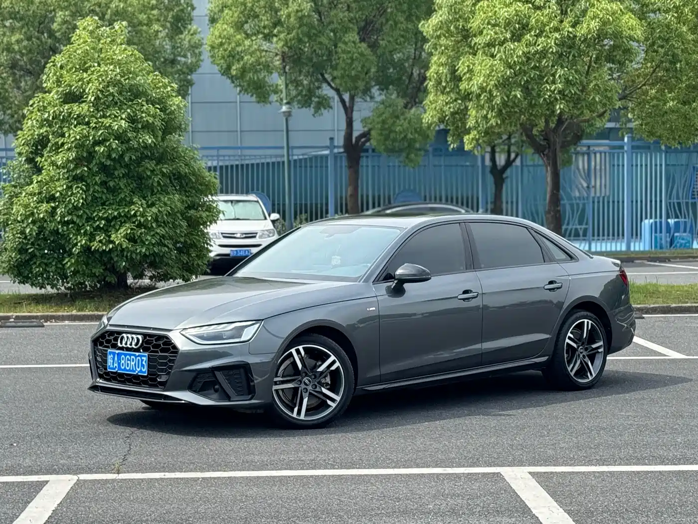 Audi A4L 2022 40 TFSI Luxury Dynamic