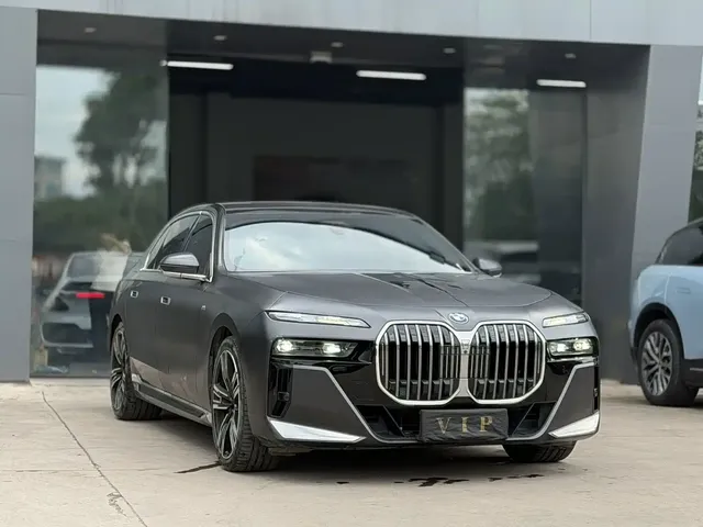 BMW 7 Series 2023 740Li Exclusive M Sport Package