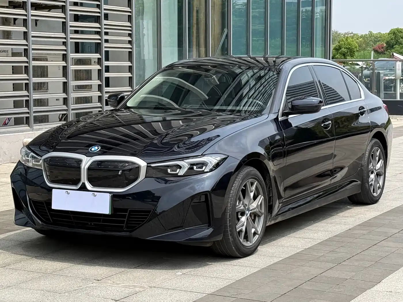 BMW i3 2022 eDrive 35 L