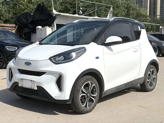 QQ New Energy Little Ant 2021 200K Fans Edition Talent Version (LFP Battery 301km)