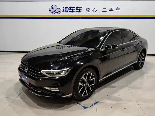 Volkswagen Magotan 2023 Model 2 Million Commemorative Edition 330TSI DSG Luxury