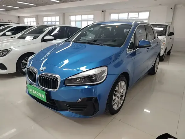 BMW 2 Series Touring 2019 218i Leading