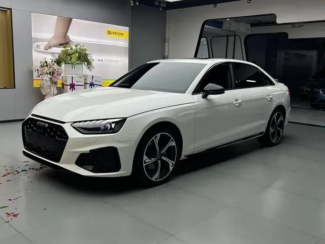 Audi A4L 2023 40 TFSI Bang&Olufsen Starlight Edition