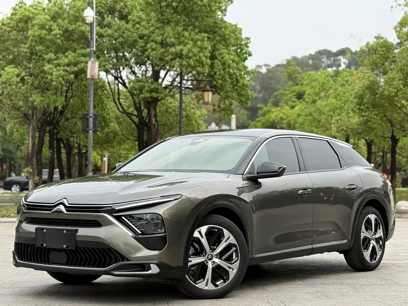Citroën Versailles C5 X 2022 1.6T Enjoy Extraordinary Tiger Year Opening Edition