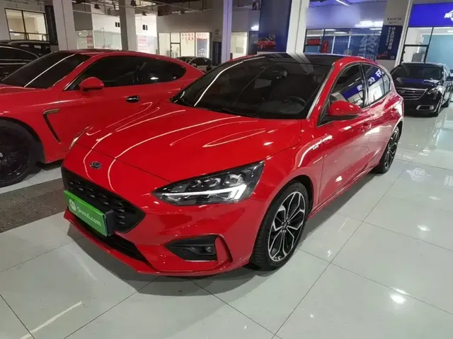 Ford Focus 2020 Hatchback EcoBoost 180 Automatic ST Line