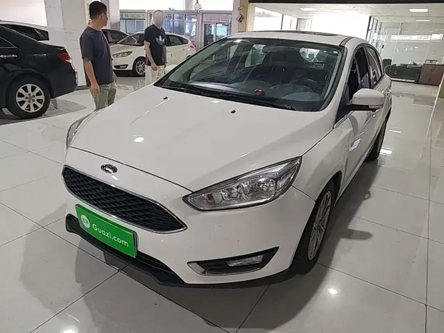 Ford Focus 2018 Hatchback Classic EcoBoost 180 Automatic Elite