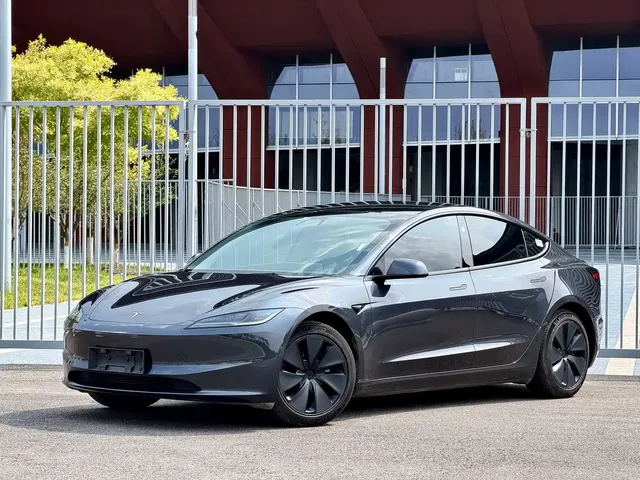 Tesla Model 3 2023 Rear-Wheel Drive