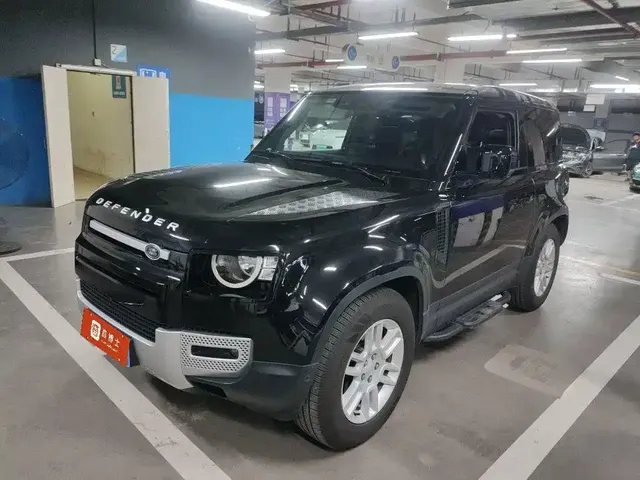 Land Rover Defender 2024 90 2.0T P300 S
