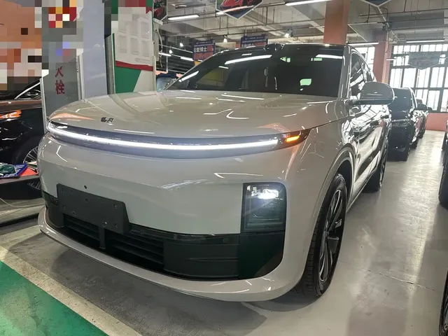 Li Auto L6 2025 Pro Smart Renewal Edition