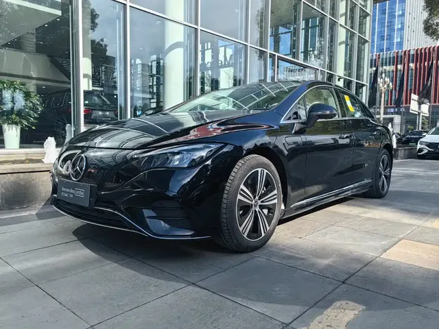 Mercedes-Benz EQE 2025 500 4MATIC Pioneer