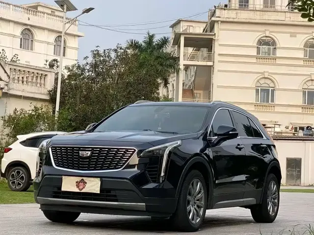 Cadillac XT4 2021 28T FWD Premium Edition