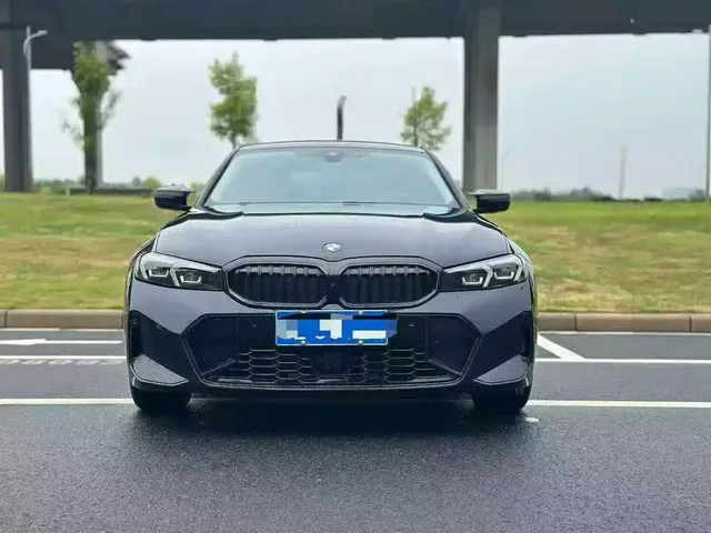 BMW 3 Series 2025 330Li M Sport Night Edition