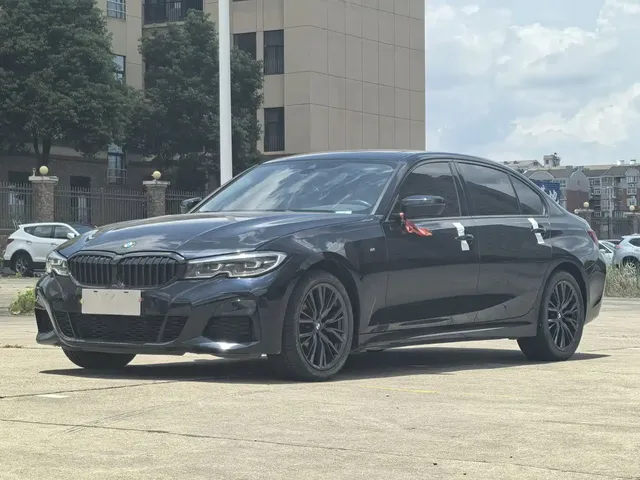 BMW 3 Series 2022 325Li M Sport Shadow Edition